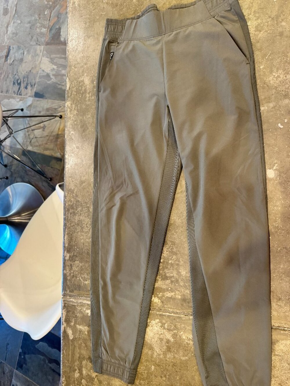Athleta Joggers Size 6